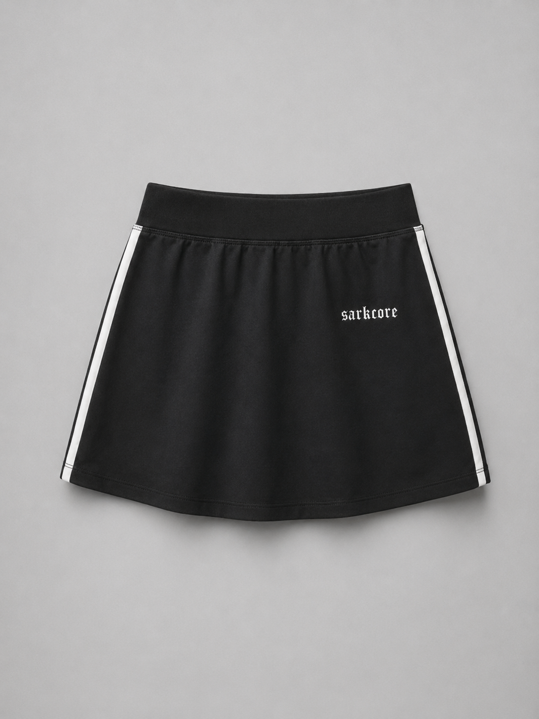TAPED COOLING PERFORMANCE SHORT SKIRT