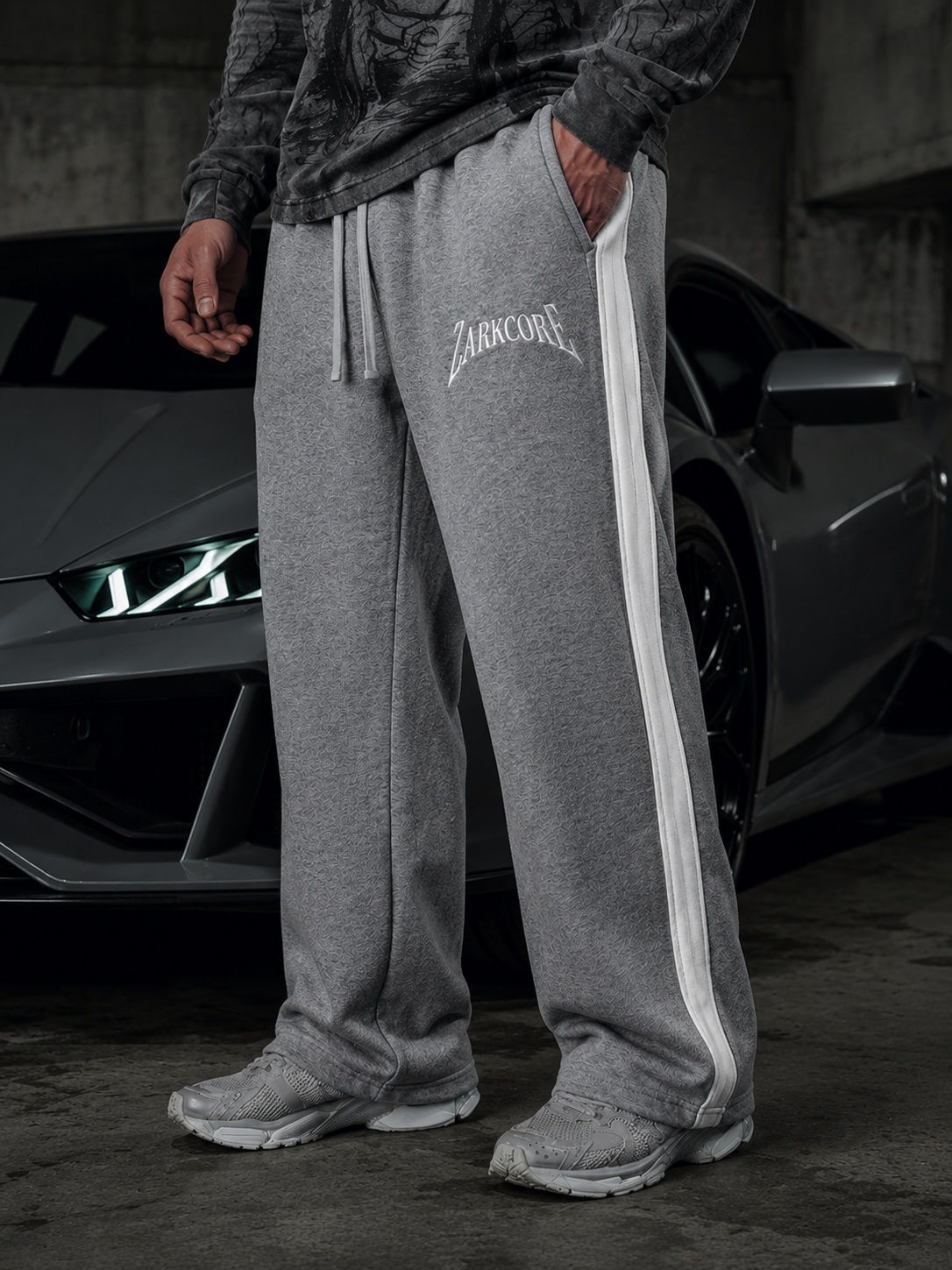 CONTRAST TAPE STRAIGHT-LEG SWEATPANTS